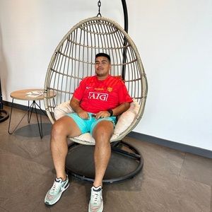 Meet your Posher, Guillermo antonio